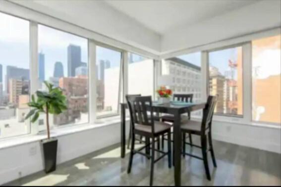Stunning 3 Bedroom High-rise With Pool, Spa, And Rooftop Views Appartement Los Angeles