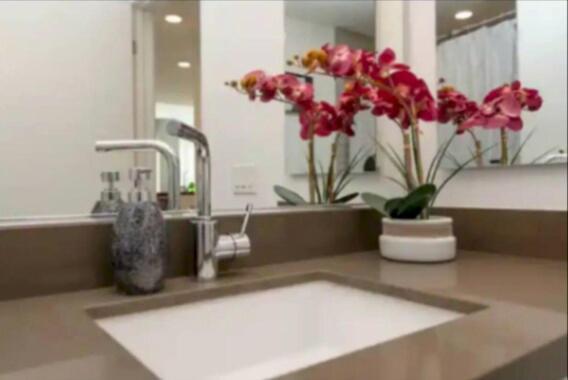 Appartement Stunning 3 Bedroom High-rise With Pool, Spa, And Rooftop Views Los Angeles