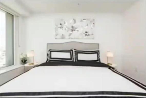 Appartement Stunning 3 Bedroom High-rise With Pool, Spa, And Rooftop Views Los Angeles